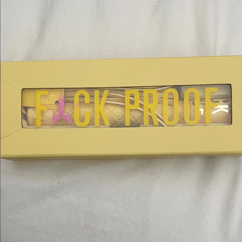 Jeffree Star bananas fetish yellow mascara